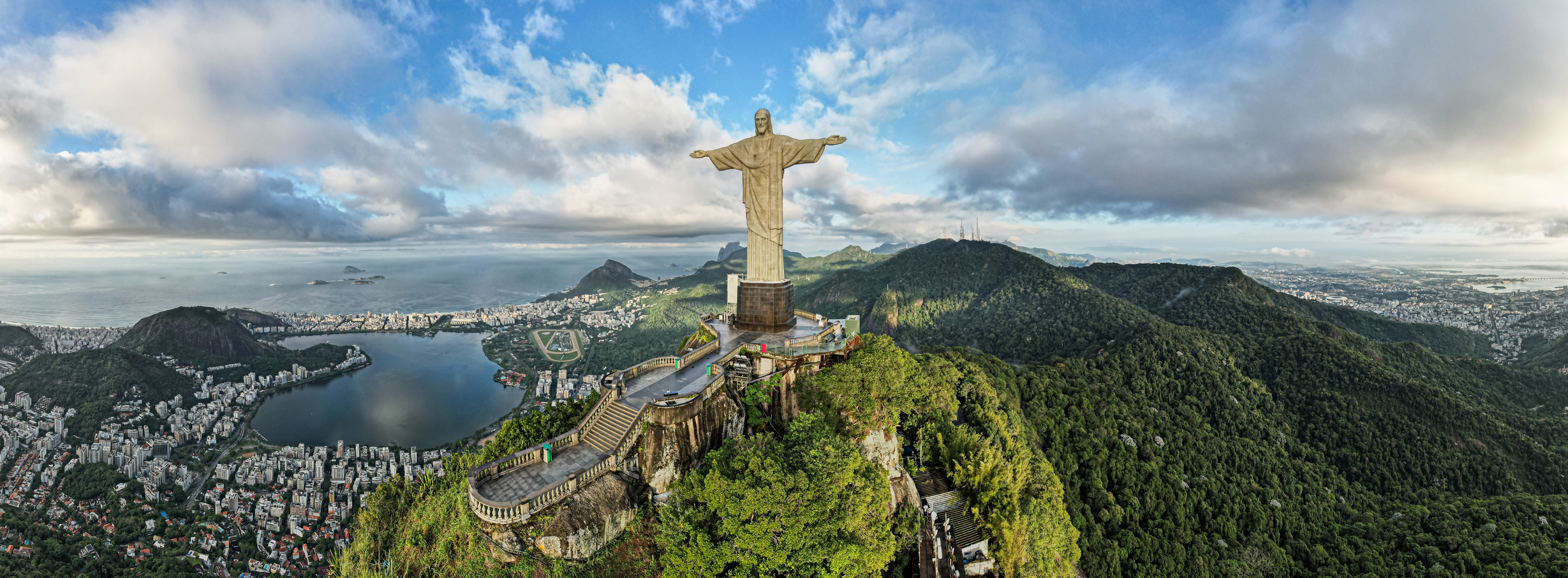 Rio de Janeiro, Brazil. Christ Reedemer. Rio de Janeiro skyline city.